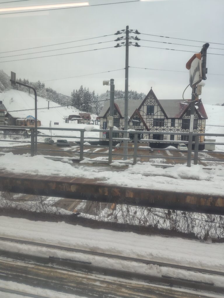 画像に alt 属性が指定されていません。ファイル名: 260107073935063-768x1024.jpg